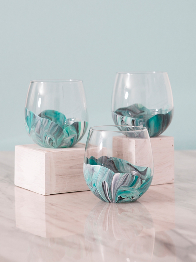 These marble wine glasses are super easy to paint!