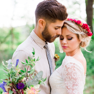 Crushing on this gorgeous boho secret garden styled wedding on the blog now!