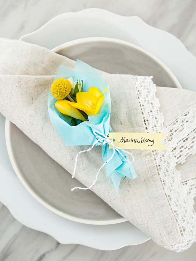 Make your own mini bouquets as seating cards or favors!