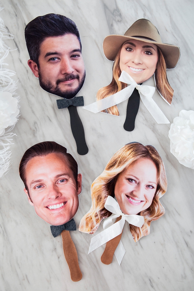 These DIY wedding shoe game photo paddles are the cutest!