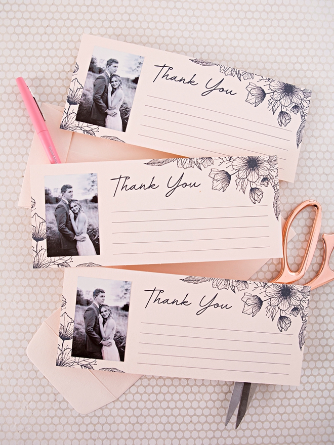 Check out these free printable photo thank you cards!