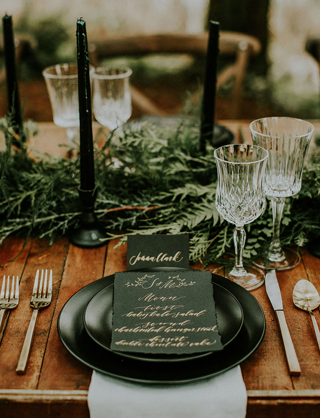 Dishware is a great place to sprinkle in a touch of black to your wedding. 