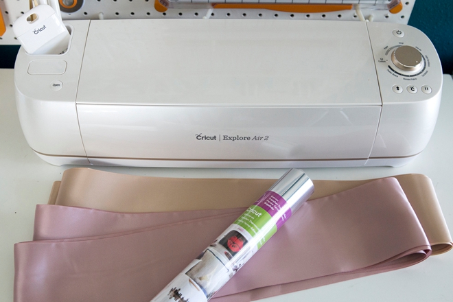 DIY Mommy-To-Be Sash made with the Cricut Explore Air2 Martha Stewart Edition!
