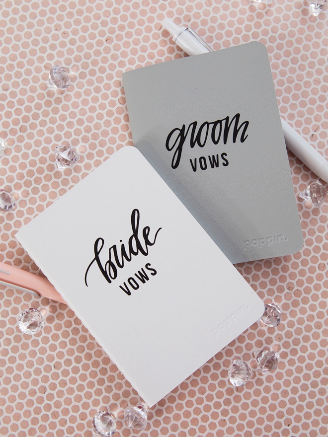 These personalized mini wedding vow notebooks are the cutest!