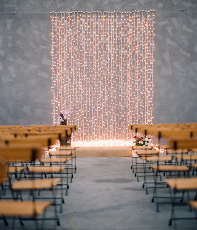 Must have winter wedding photos, twinkle light moment.