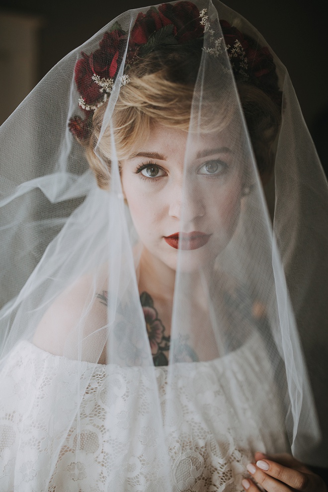 Words can't describe just how much we are blown away by this Bride's portraits! SO classic and stunning! Don't miss this romantic and glam Grand Rapids elopement!