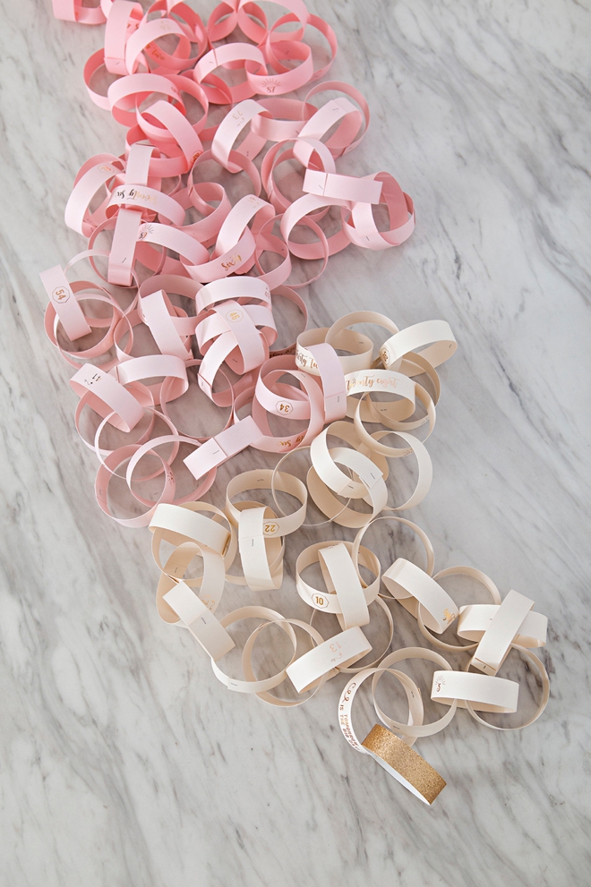 Countdown the last 100 days of your wedding with this DIY paper chain!