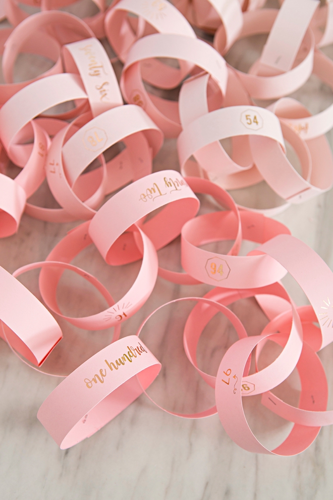 Countdown the last 100 days of your wedding with this DIY paper chain!