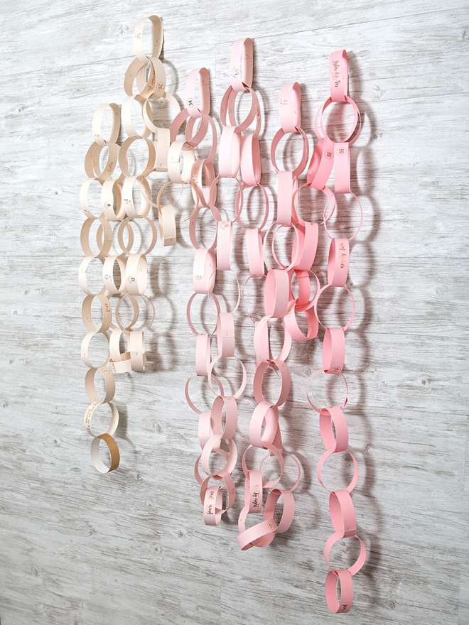 Make your own wedding countdown paper chain, so cute!