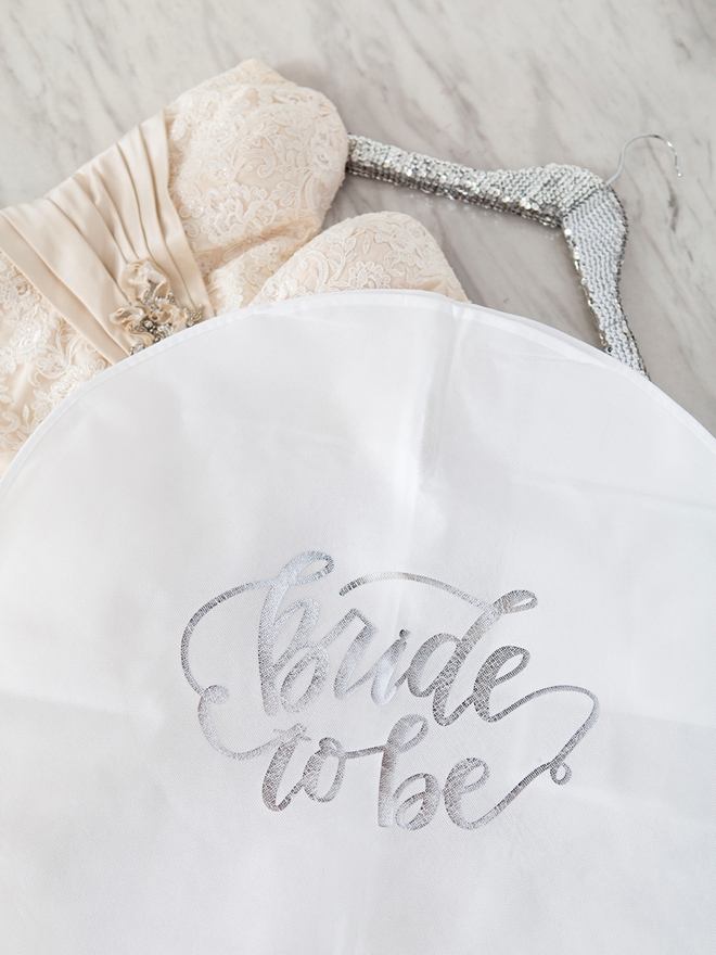 Personalize Cloth Garment Bags For Your Entire Wedding Party