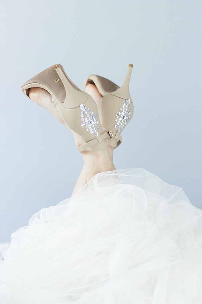 OMG! You need to make these DIY heels for your wedding day!