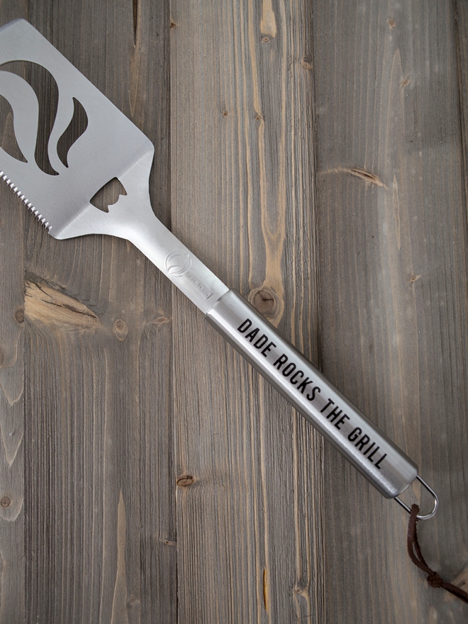 Awesome ideas on personalized stainless steel gifts for groomsmen!