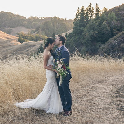 SO many gorgeous snaps from this dreamy DIY wedding! You don't want to miss it!