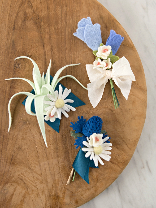 How to make awesome boutonnieres out of felt!