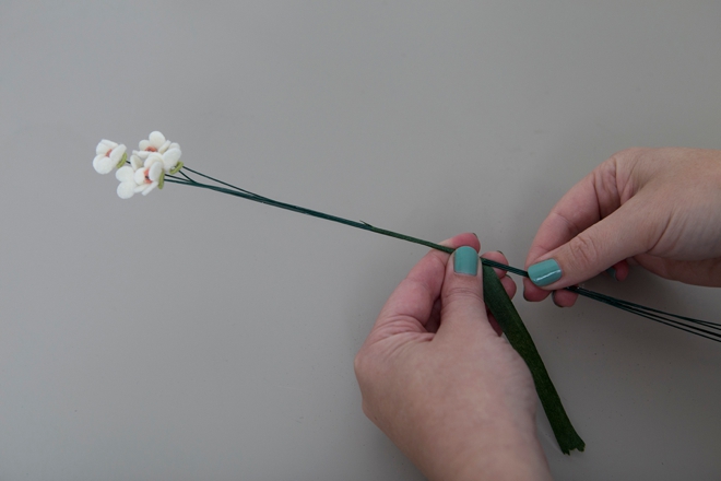 Learn to make these darling little flowers out of felt!
