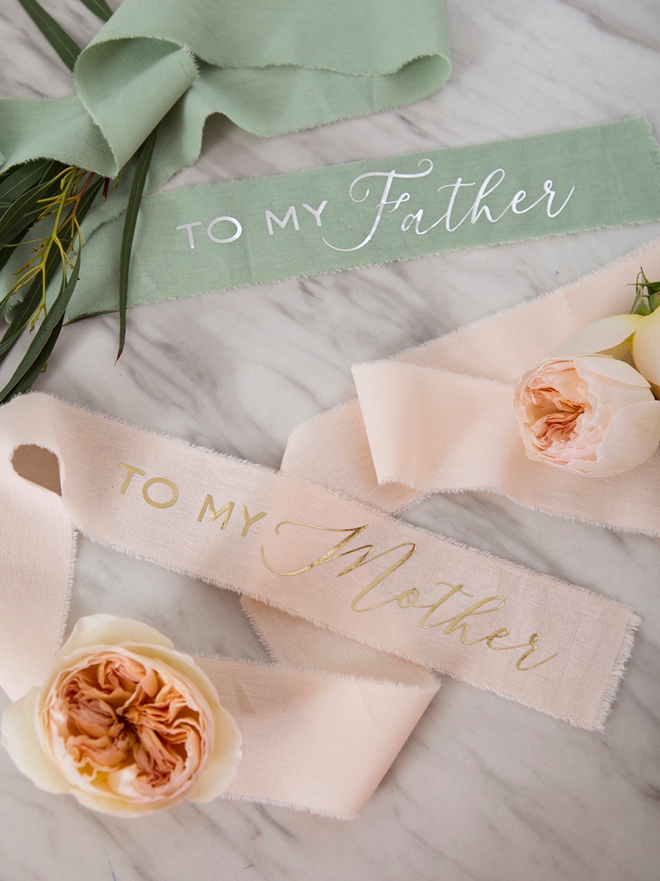 Personalize your own Mom and Dad wedding day gifts with Cricut!