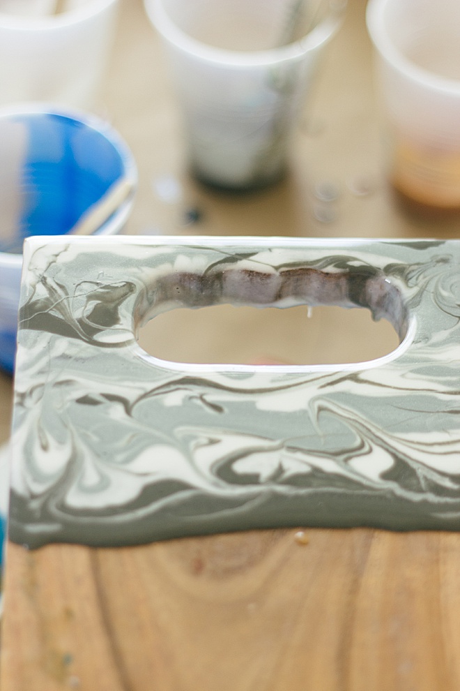 This resin cheese board is the perfect DIY wedding gift!