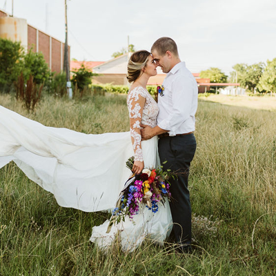 Loving this styled wedding on the blog now!