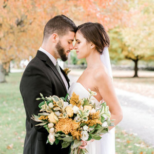 This dreamy and intimate New England Fall styled wedding is perfect to inspire you for Fall weddings!