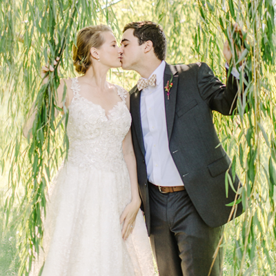 OMG! This uber-dreamy wedding is one NOT to miss!!