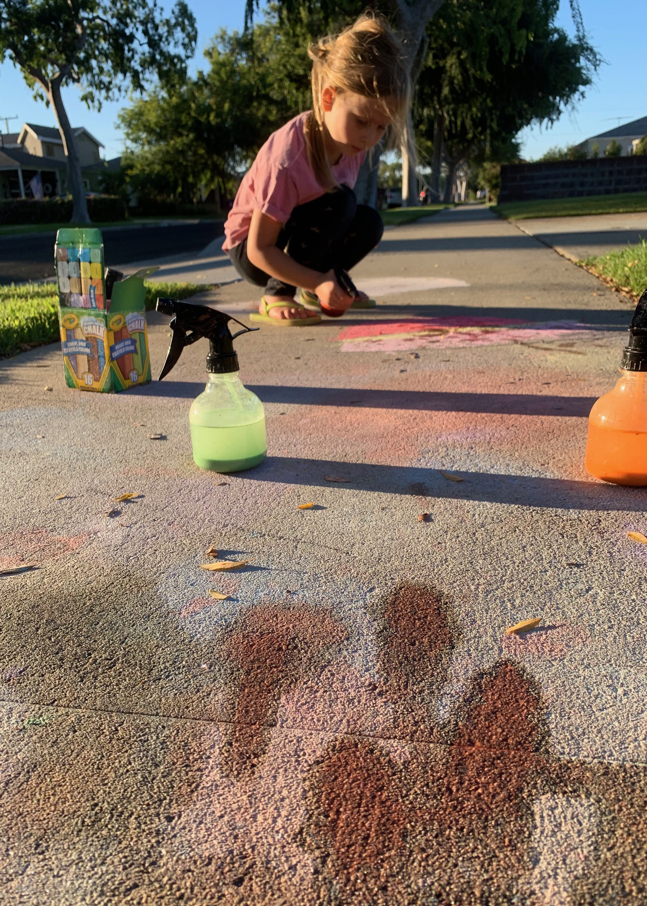 Learn how to make your own chalk spray, the easy way!