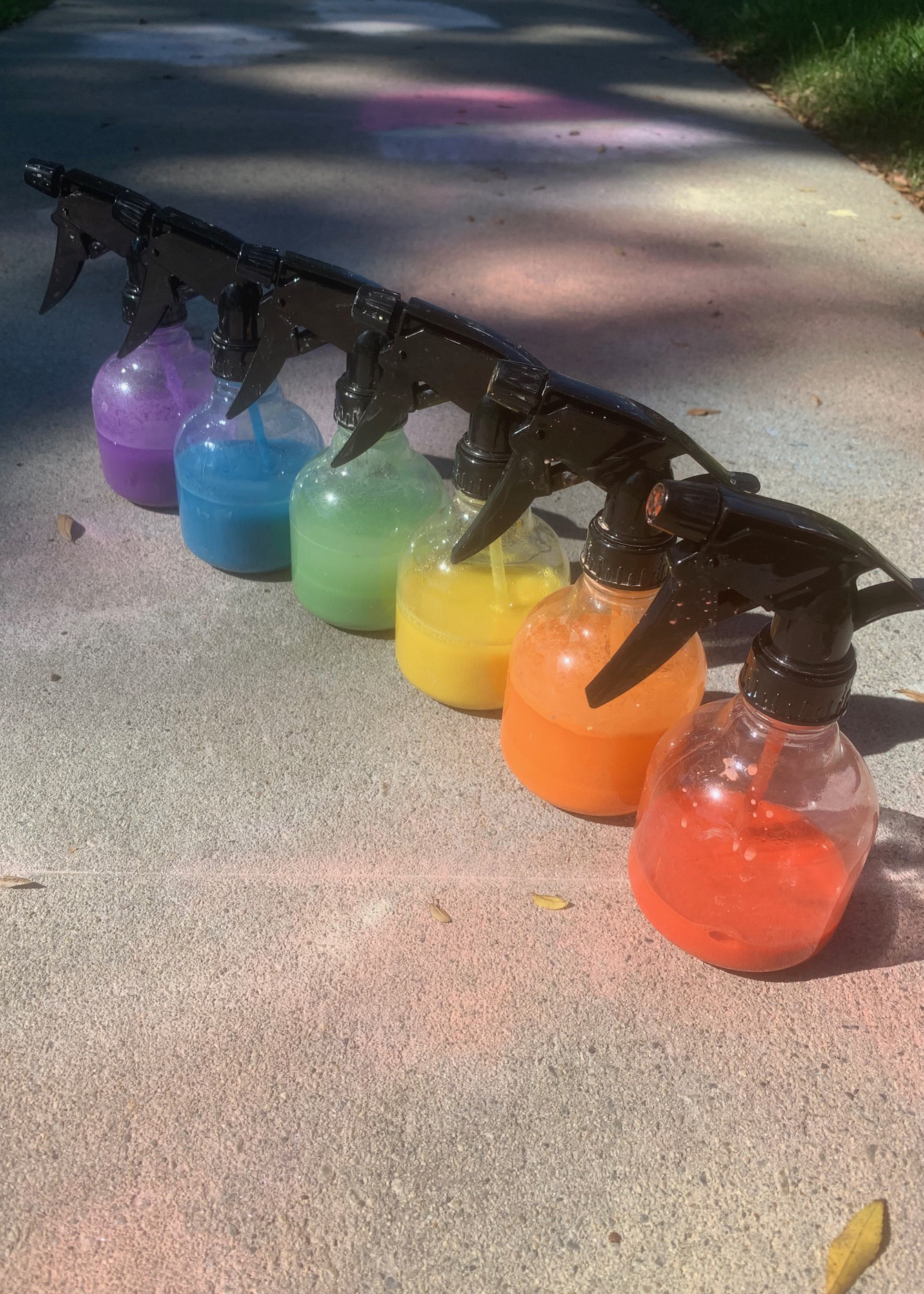 Learn how to make your own chalk spray, the easy way!