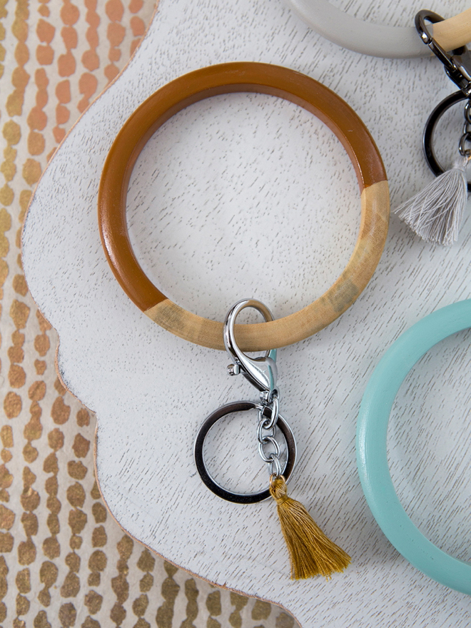 These trendy bangle keychain bracelets are super easy to make!