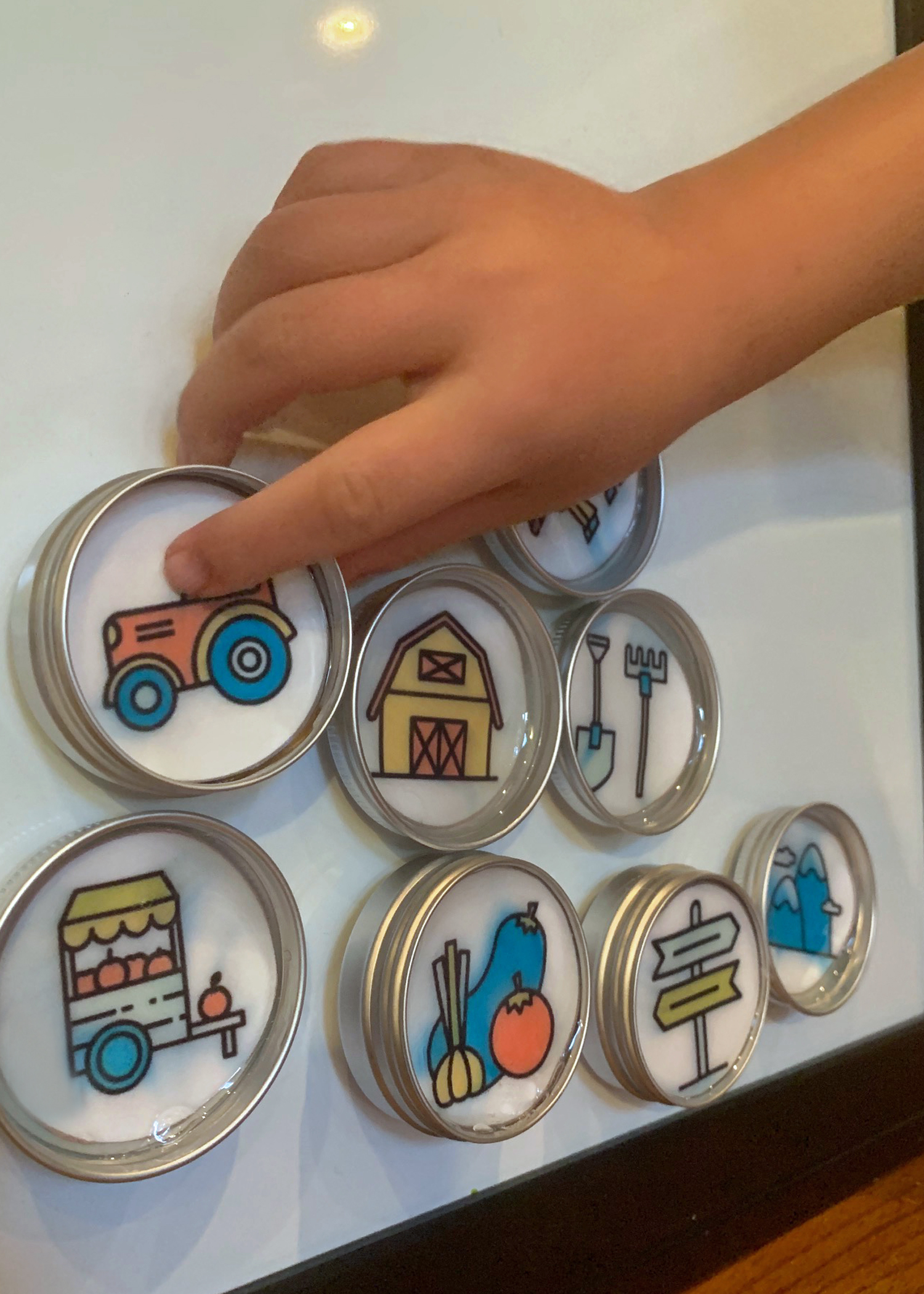 How to make creative modern story starter magnets that are perfect to inspire creative thinking in kids!