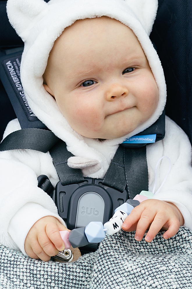 Your baby NEEDS this custom DIY pacifier clip!