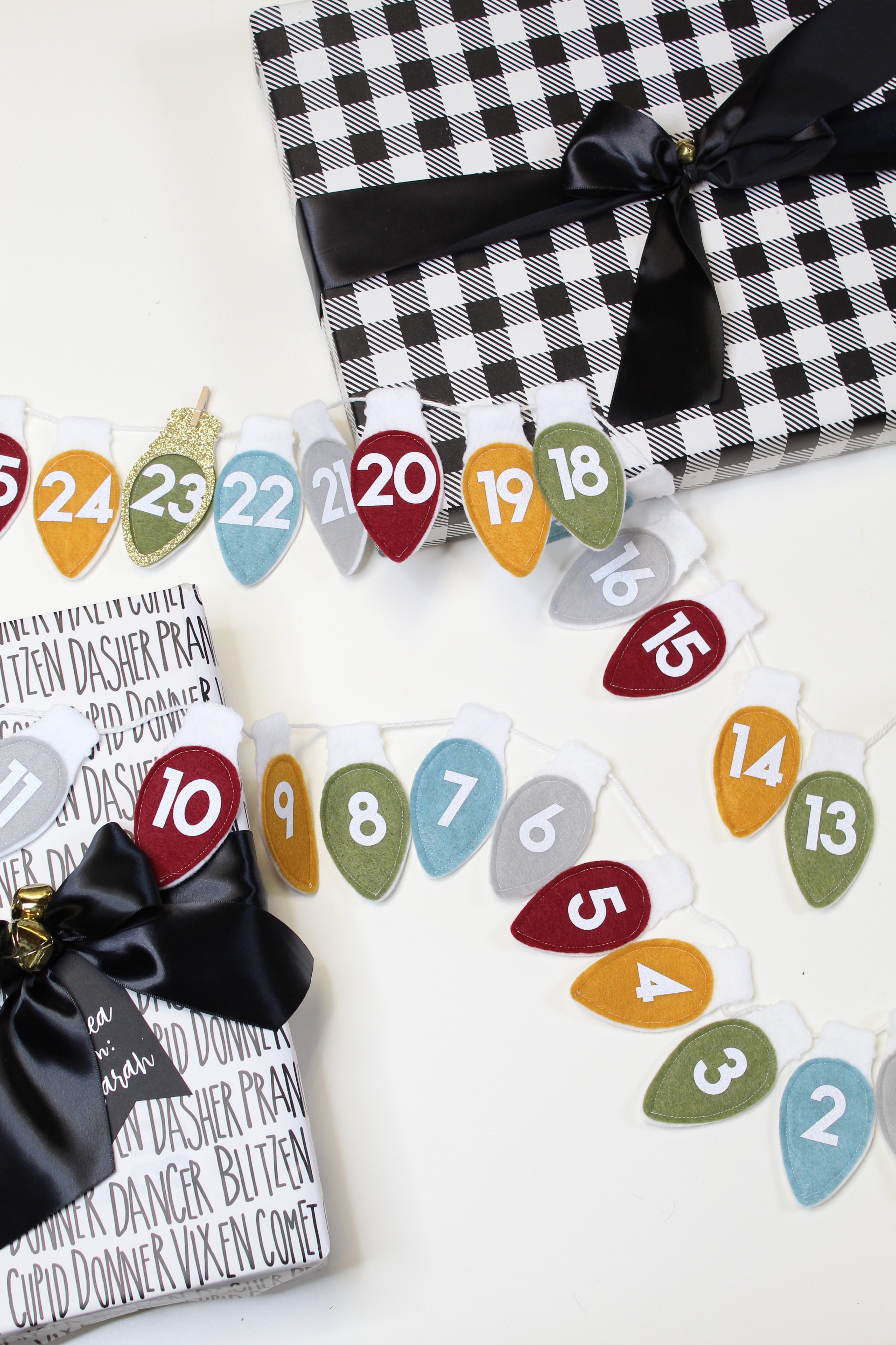 Get in the holiday spirit with this DIY felt advent banner!