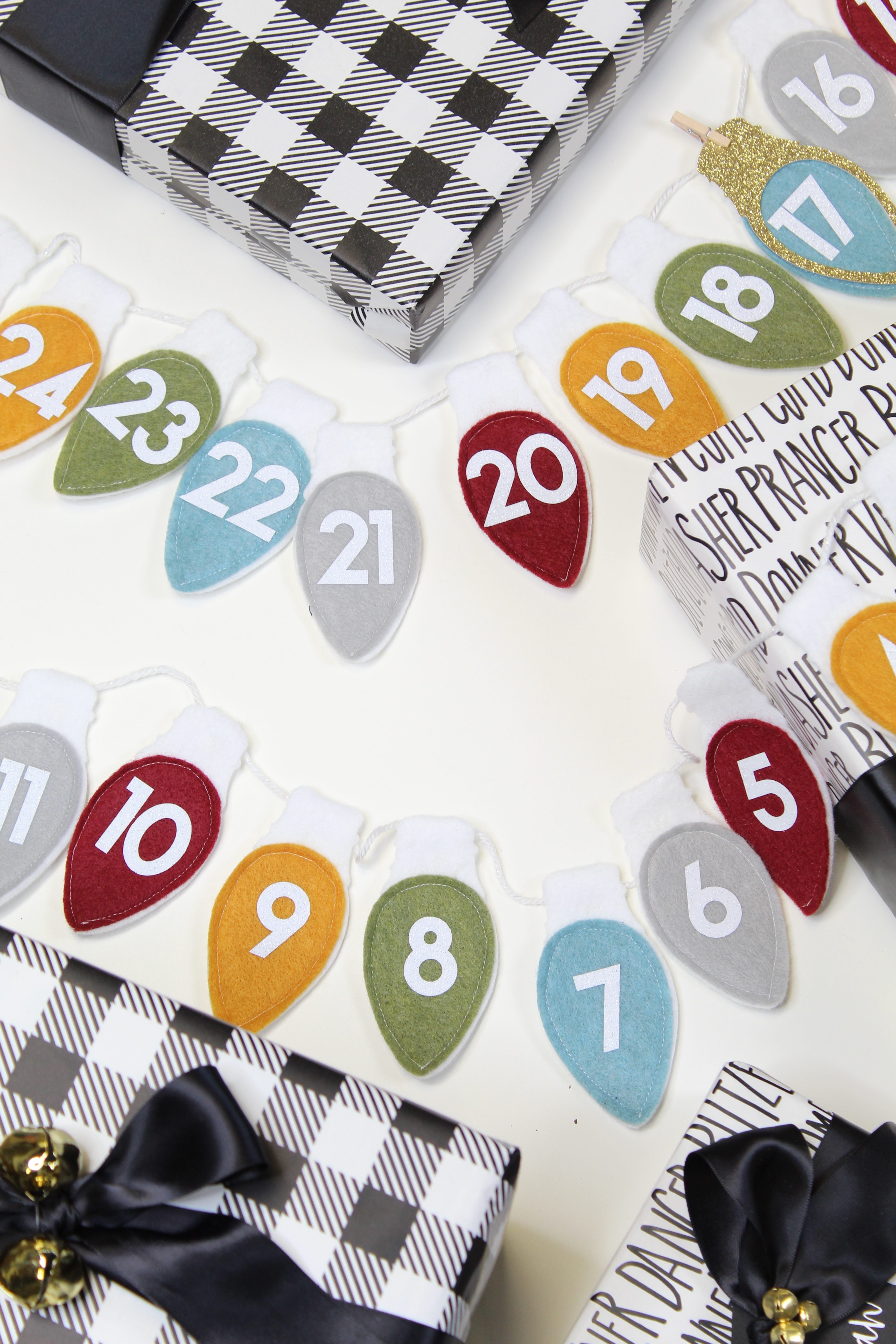 Get in the holiday spirit with this DIY felt advent banner!