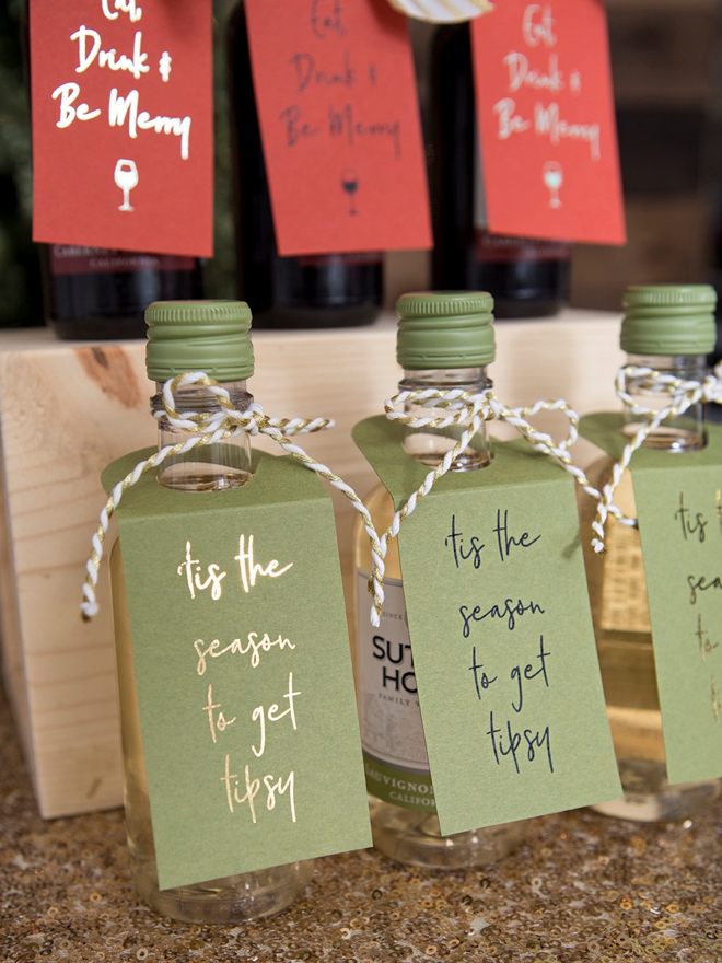 These DIY funny holiday mini wine favors are the cutest!