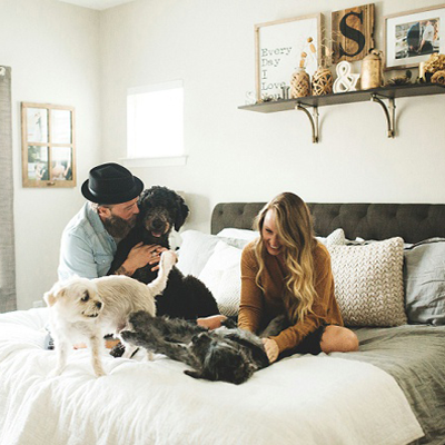 Looking for a cute photo idea after the wedding!? Check out Shea's dreamy at-home shoot with the pups!