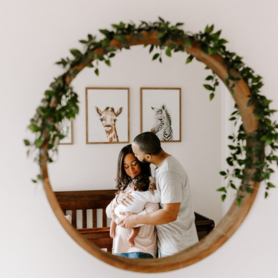 We are OBSESSED with this adorable at-home lifestyle newborn session!