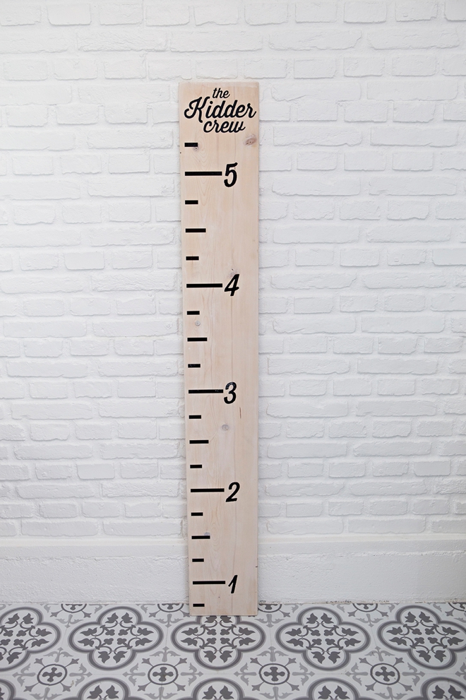 How to make an oversized ruler to mark kids growth!