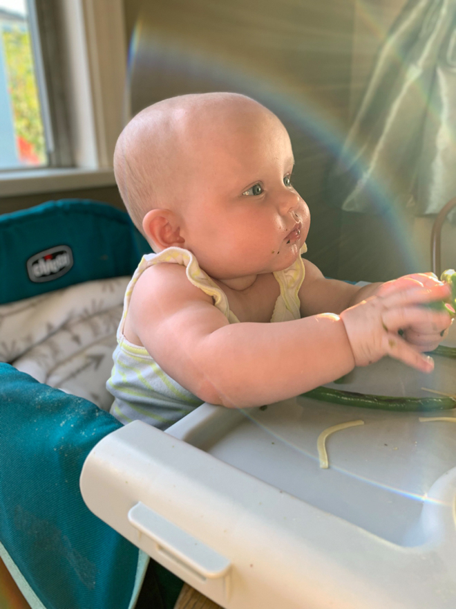 Here's an amazing list of foods and tips for Baby-led Weaning!