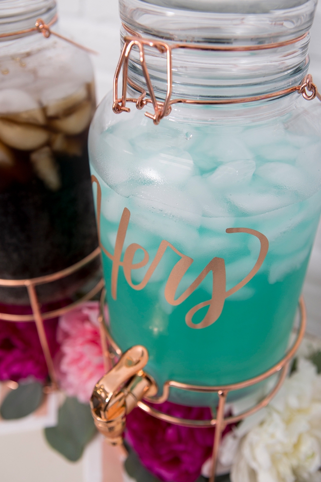 How to make an adorable signature drink cocktail station!