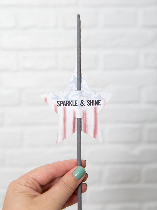 Free printable sparkler tags for 4th of July!