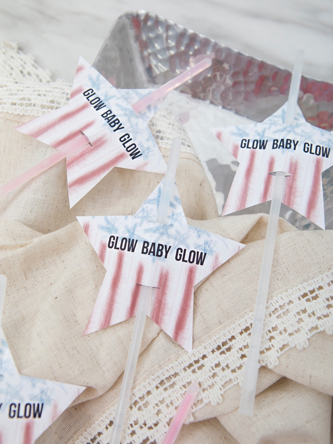 Free printable glow stick tags for 4th of July!