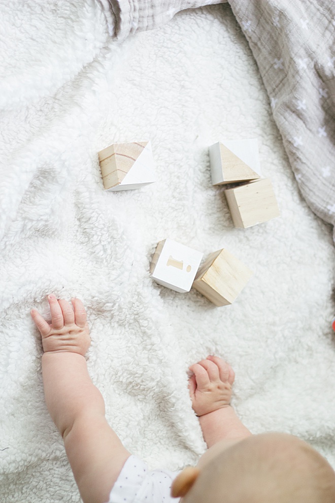 Make these adorable, modern, Montessori style learning blocks for your baby!