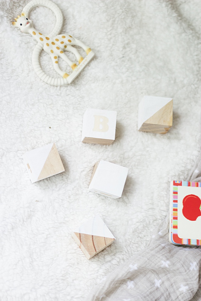 Make these adorable, modern, Montessori style learning blocks for your baby!