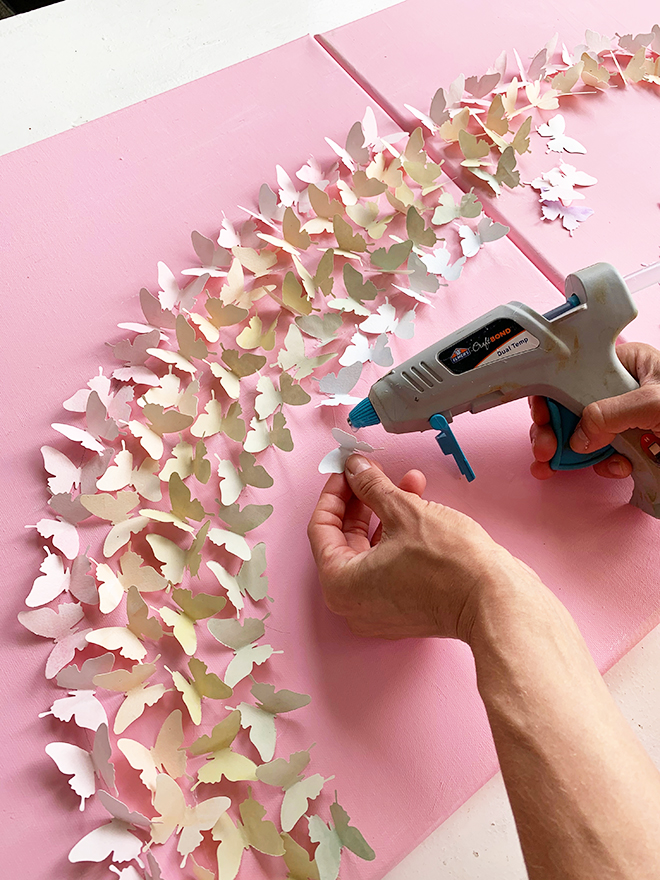 Click to get the DIY tutorial for this cute rainbow butterfly wall art.