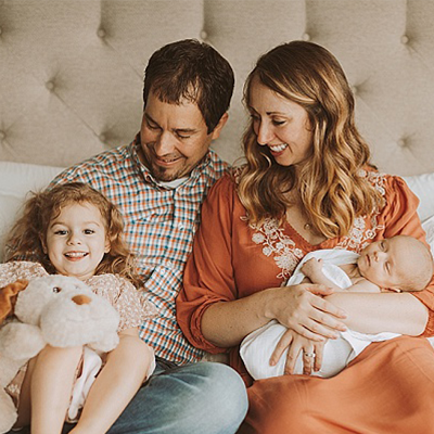 We're in love with this dreamy fall family session on the blog!