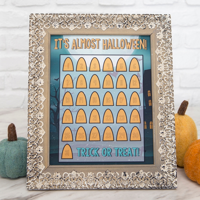 Print your own adorable Halloween countdown calendar!