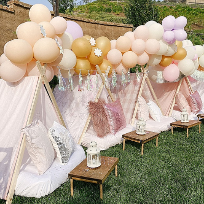 We can't get enough of this super cute and fun Girlchella birthday party idea!