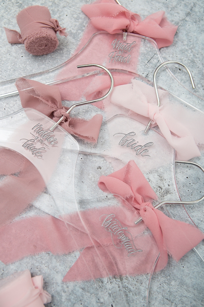 LOVE these custom wedding hangers engraved with a Glowforge!