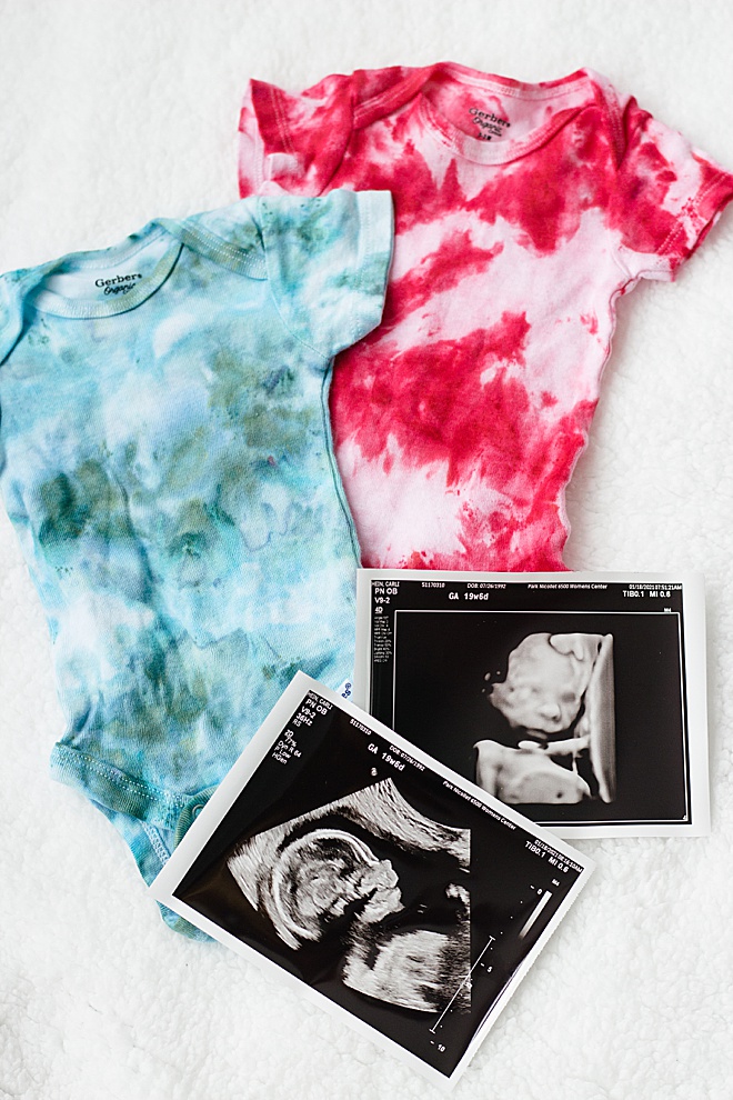 Boy or girl? Reveal your baby gender with this ice-dye DIY!