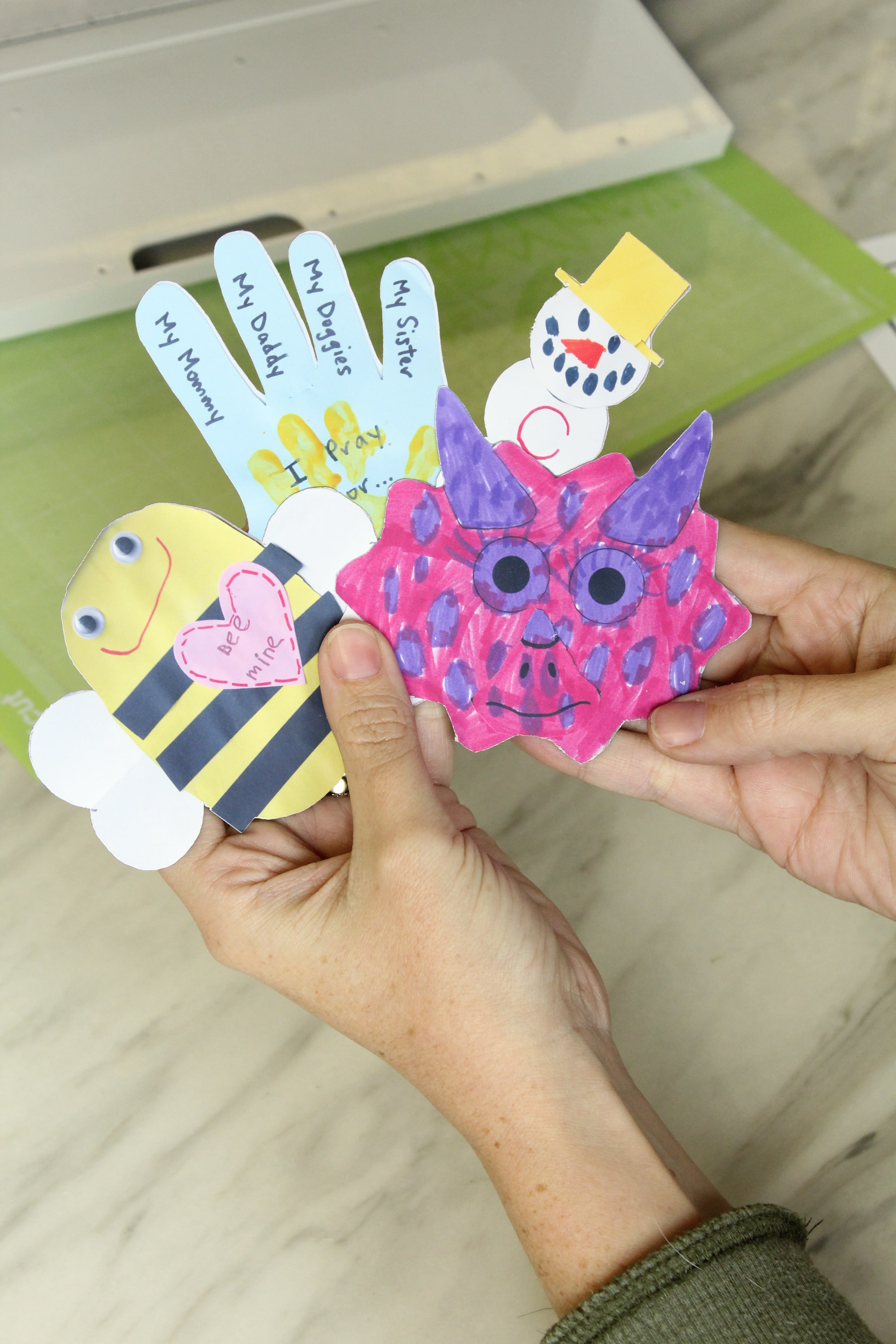 Turn your little one's artwork into magnets! You wont' want to miss this DIY!