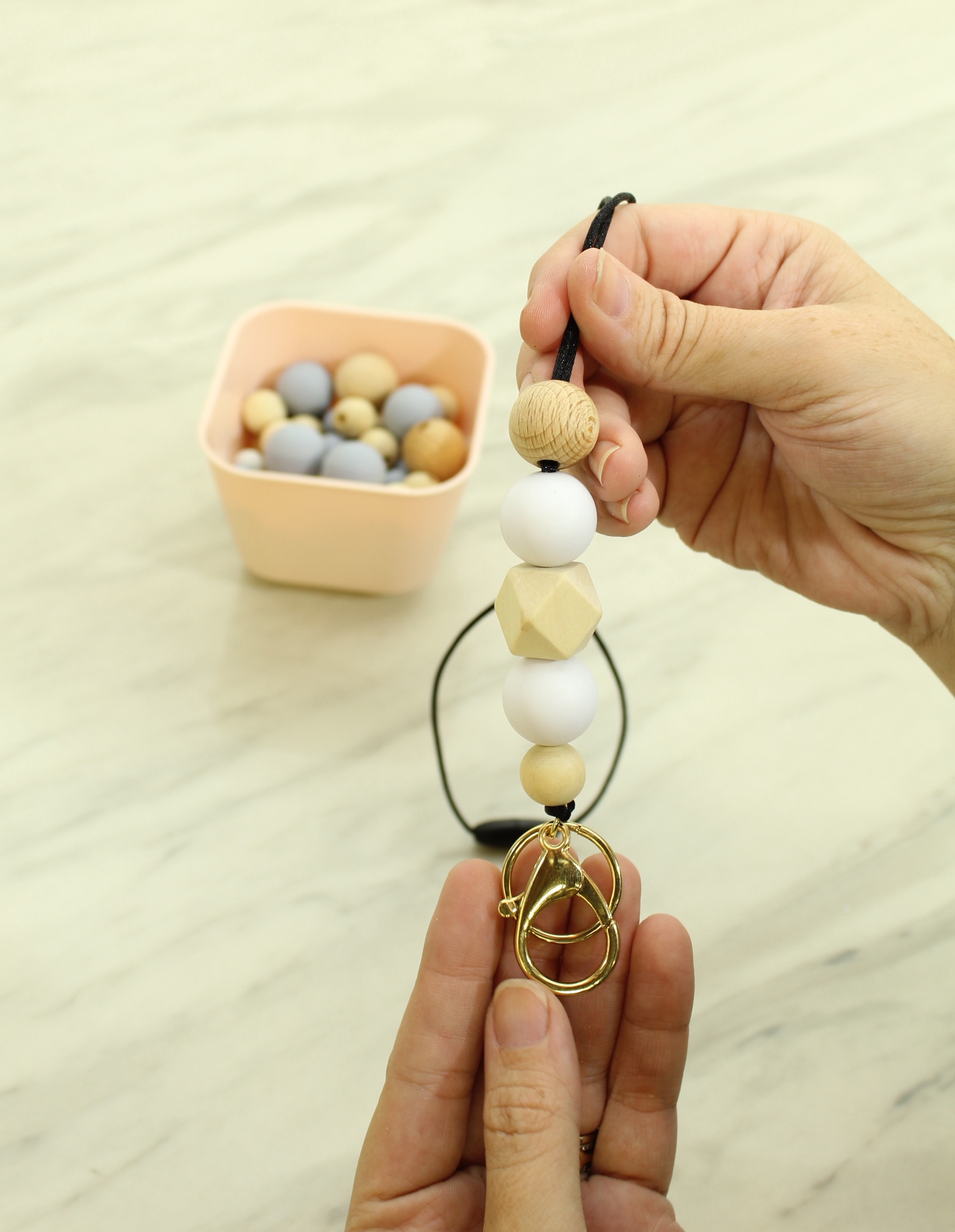 You don't want to miss this super cute and super EASY DIY Beaded Teacher Lanyard!