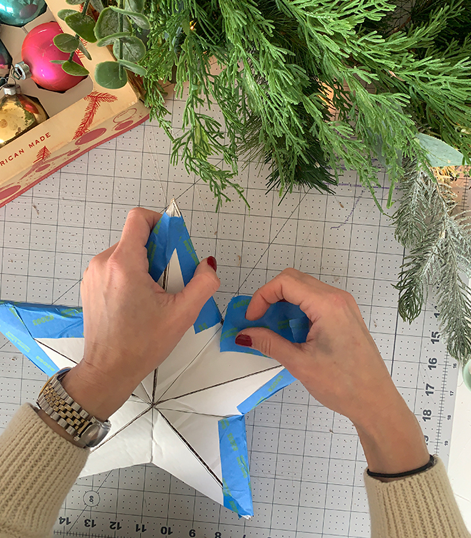 Check out these DIY upcycled Christmas tree toppers!